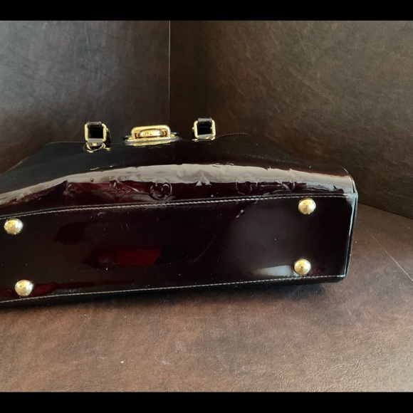 LIKE NEW AUTHENTIC LOUIS VUITTON Handbag purchased in Barcelona. - Picture 4 of 4